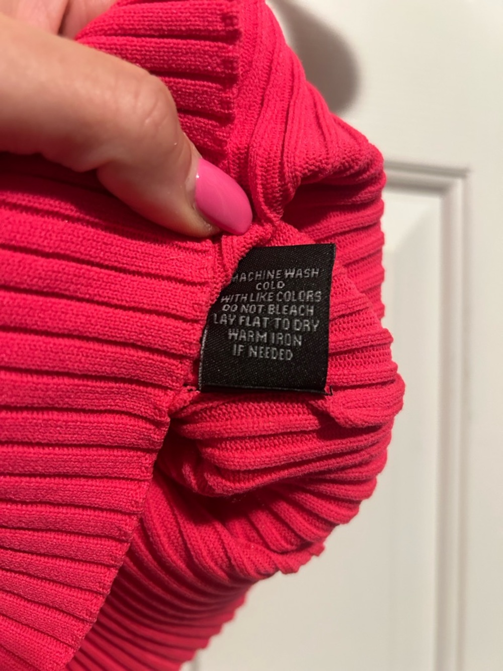 Pink Ribbed Button-Front Cropped Tank - Picture 4 of 6